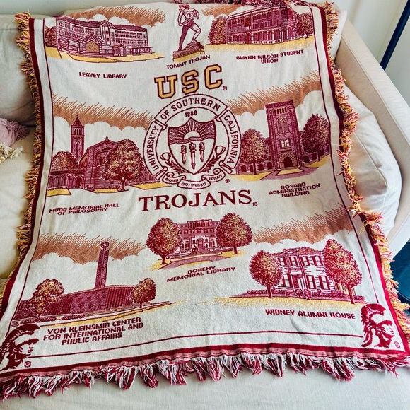 Vintage USC Trojans Throw Blanket in Cream & Cardinal/Gold